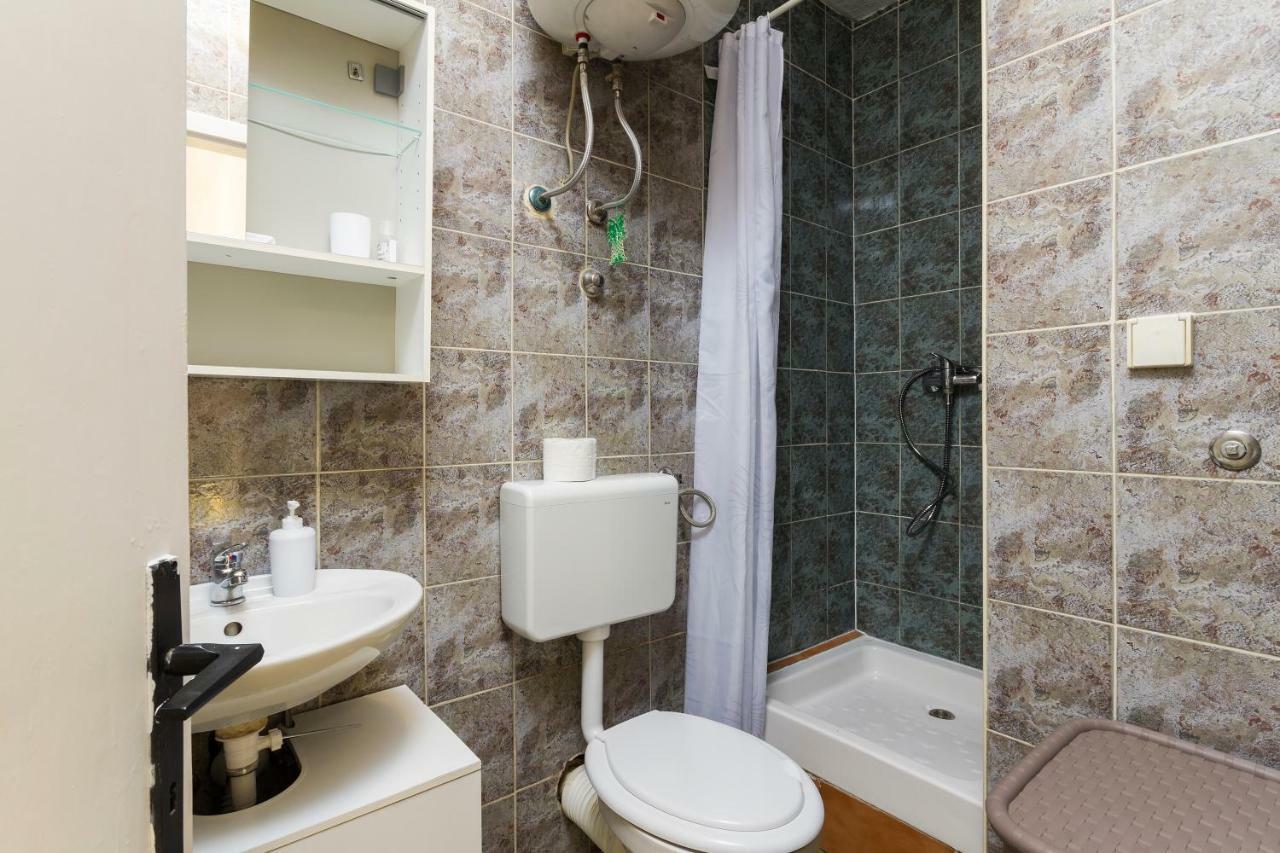 Studio Apartman Ela プーラ エクステリア 写真